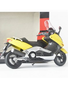 Yamaha XP500 TMAX 2001 - Escala 1:18 - Tienda de artículos de colección 2