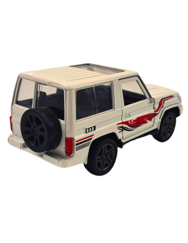 Toyota Land Cruiser Lc 71 Macho blanco - Escala 1:38- Sin gasolina
