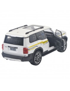 Toyota new prado blanco - Escala: 1:24- Carros de colección 2