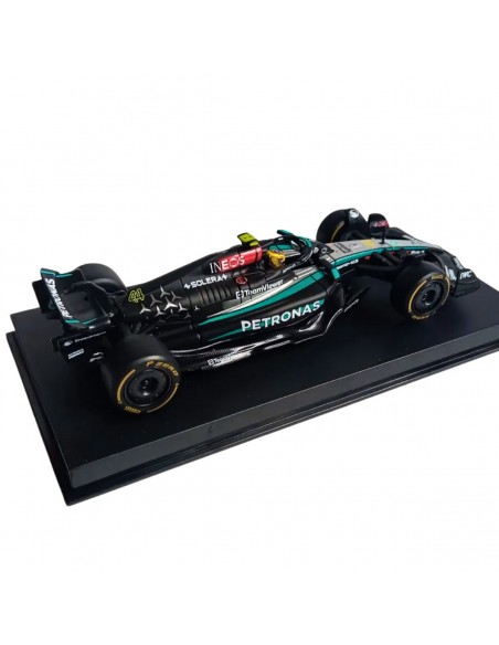 F1 Mercedes AMG F1 W15 E performance Lewis hamilton  F1 team  acrilico- Escala 1:43