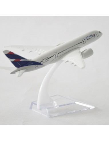 Avión de Latam a Escala