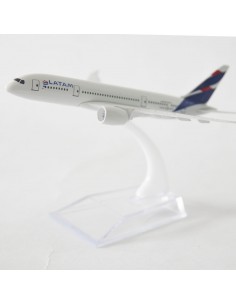 Avión de Latam a Escala