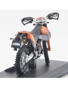 KTM 690 Enduro naranja - Escala 1:18- Tienda de motos de colección 2