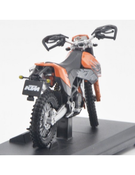 KTM 690 Enduro naranja - Escala 1:18- Tienda de motos de colección