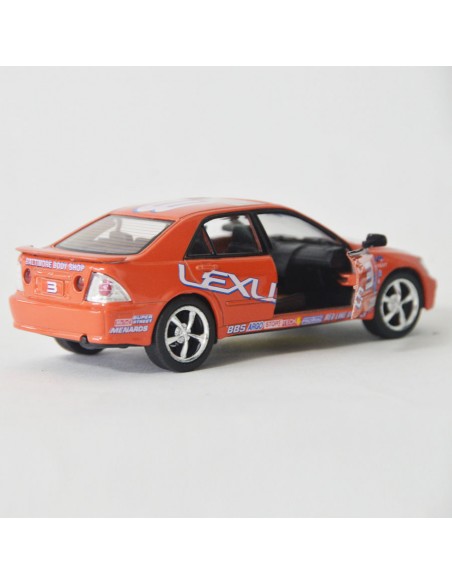 Lexus LS 300 Escala 1:36 - Sin gasolina Lexus LS 300 Escala 1:36 - Sin gasolina