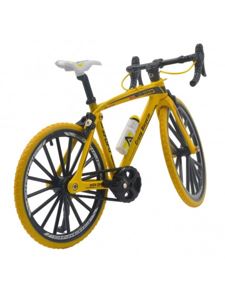 Bicicleta carrera amarilla a escala -  Escala 1:10 - Sin caja